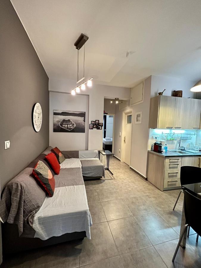 Central Kalamata Cozy Apartment Exterior photo