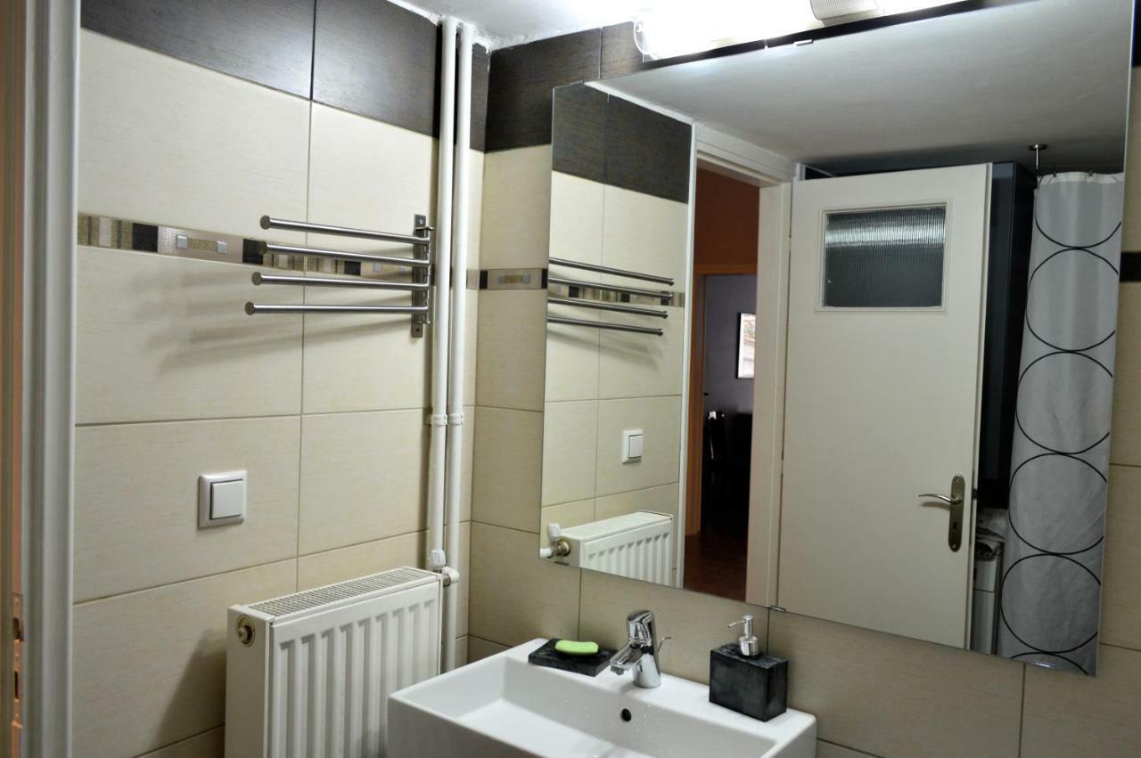 Central Kalamata Cozy Apartment Exterior photo